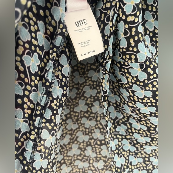 AEFFE SPA women’s button down shirt/ blouse size 6 blue leaf print - Picture 5 of 8